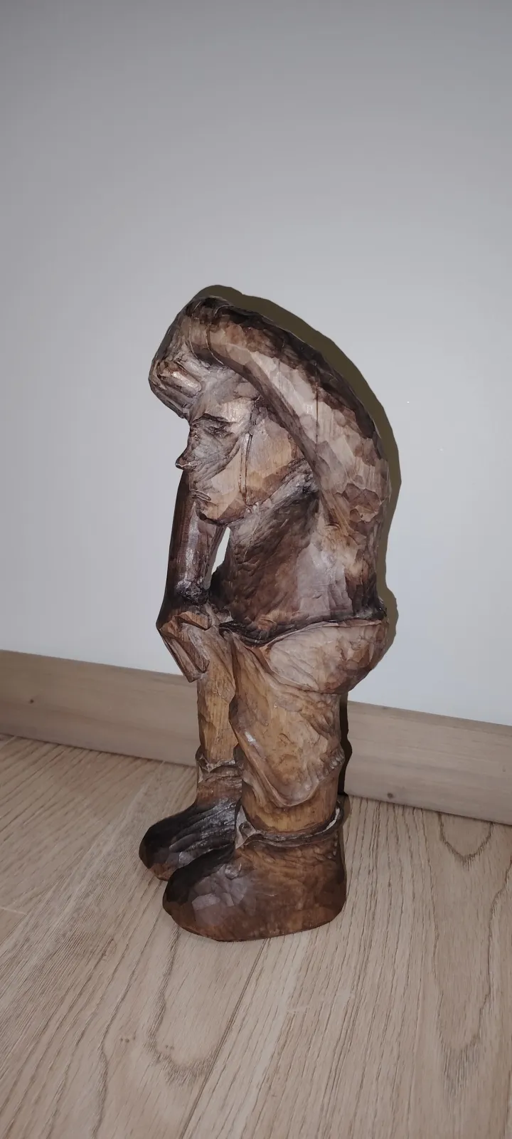 Rzeźba "Zadumany"
