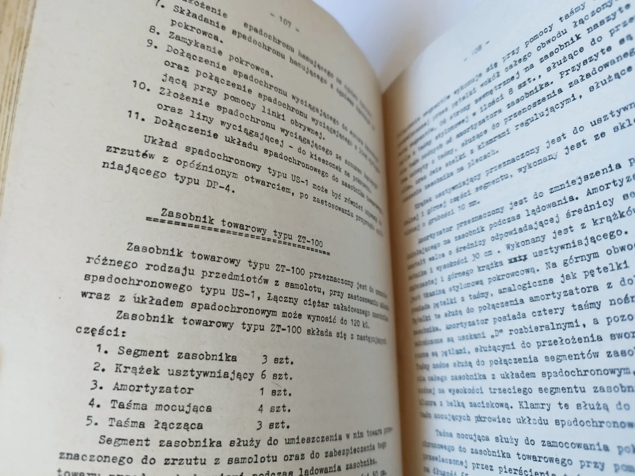 Poradnik Skoczka Spadochronowego – Unikat z 1977 roku, Pomorski Okręg Wojskowy