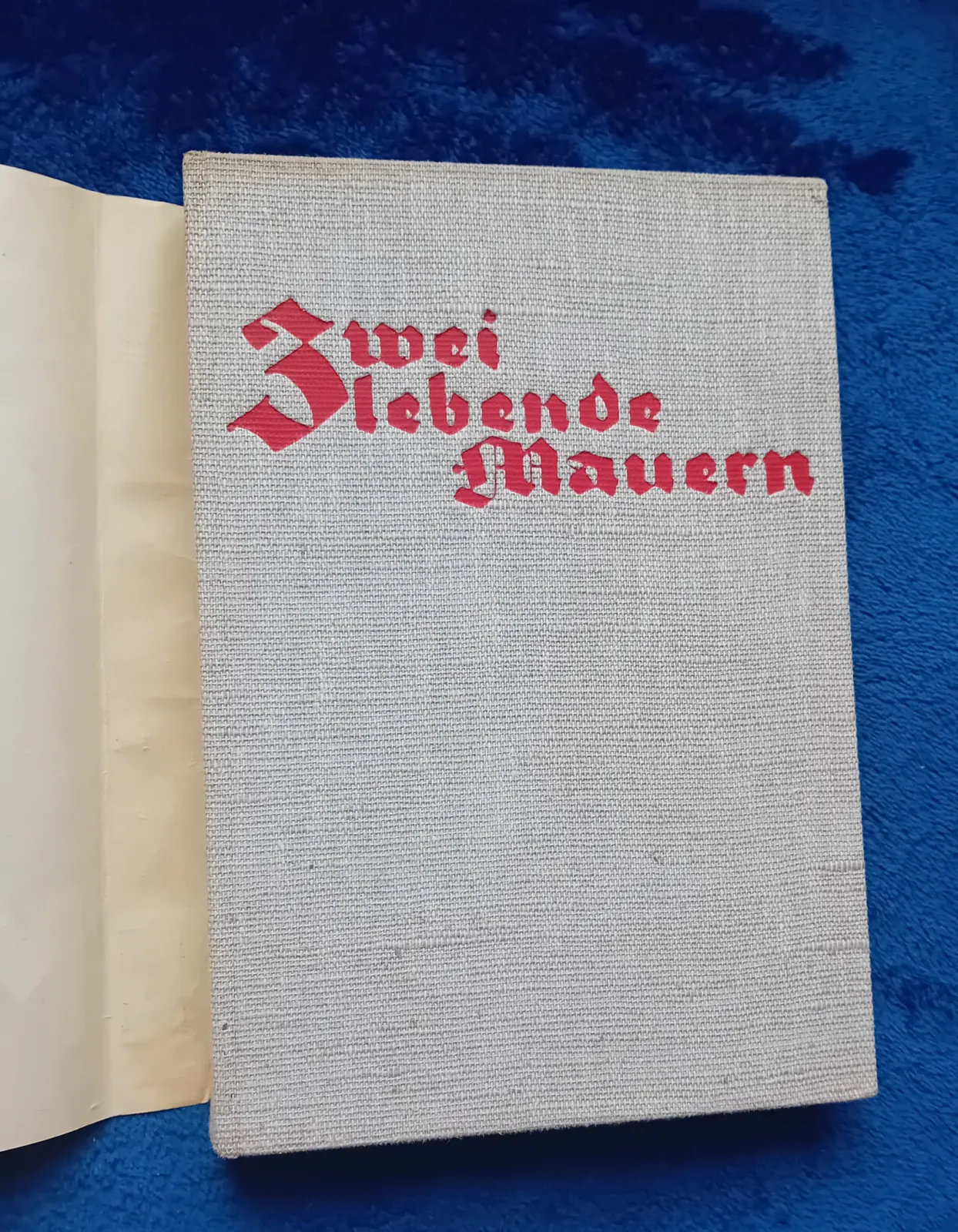 Herbert Sulzbach. Zwei lebende Mauern. verlag Bernard & Graefe, Berlin. 1935 r. Wydanie I.