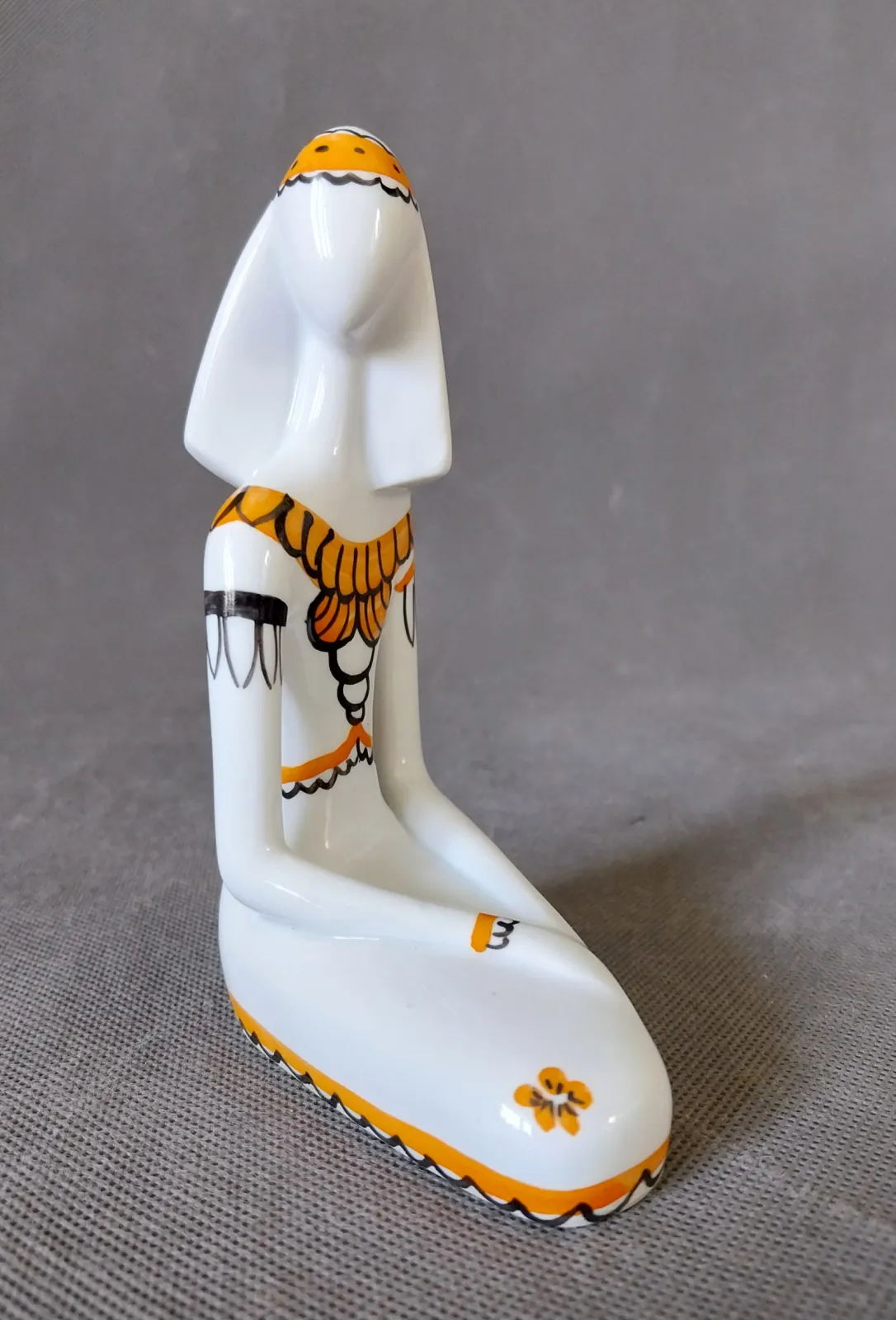Figurka "Egipcjanka"  E.Trzewik-Drost  Bogucice