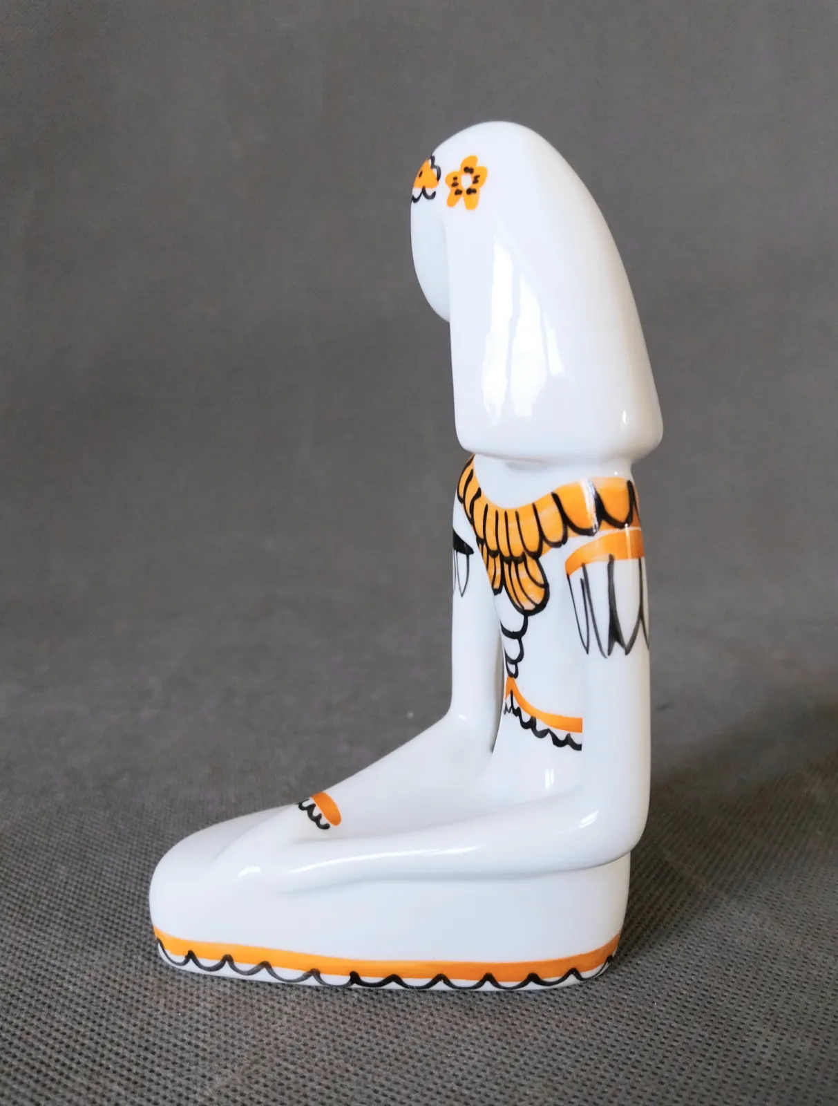 Figurka "Egipcjanka"  E.Trzewik-Drost  Bogucice