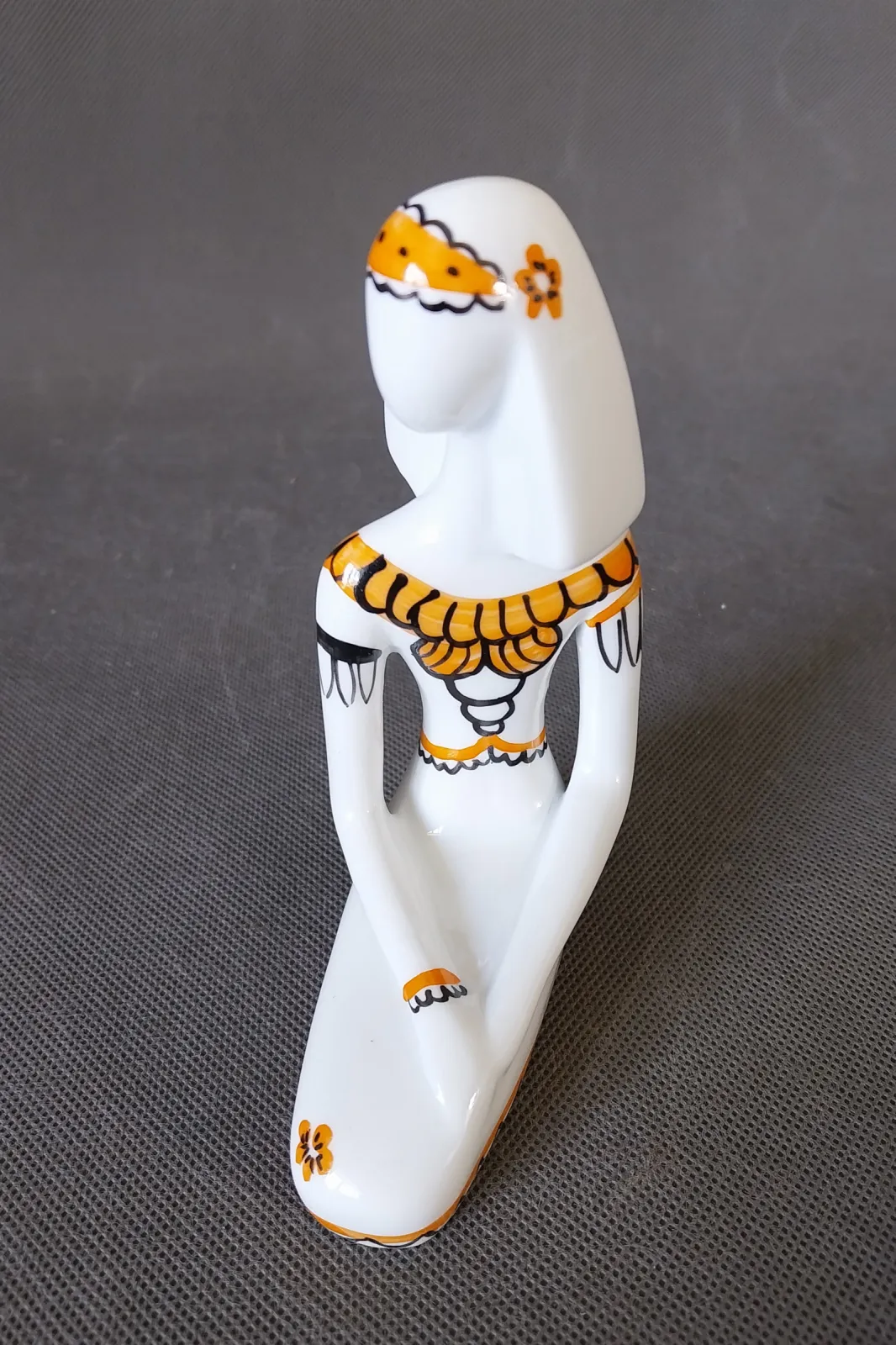 Figurka "Egipcjanka"  E.Trzewik-Drost  Bogucice