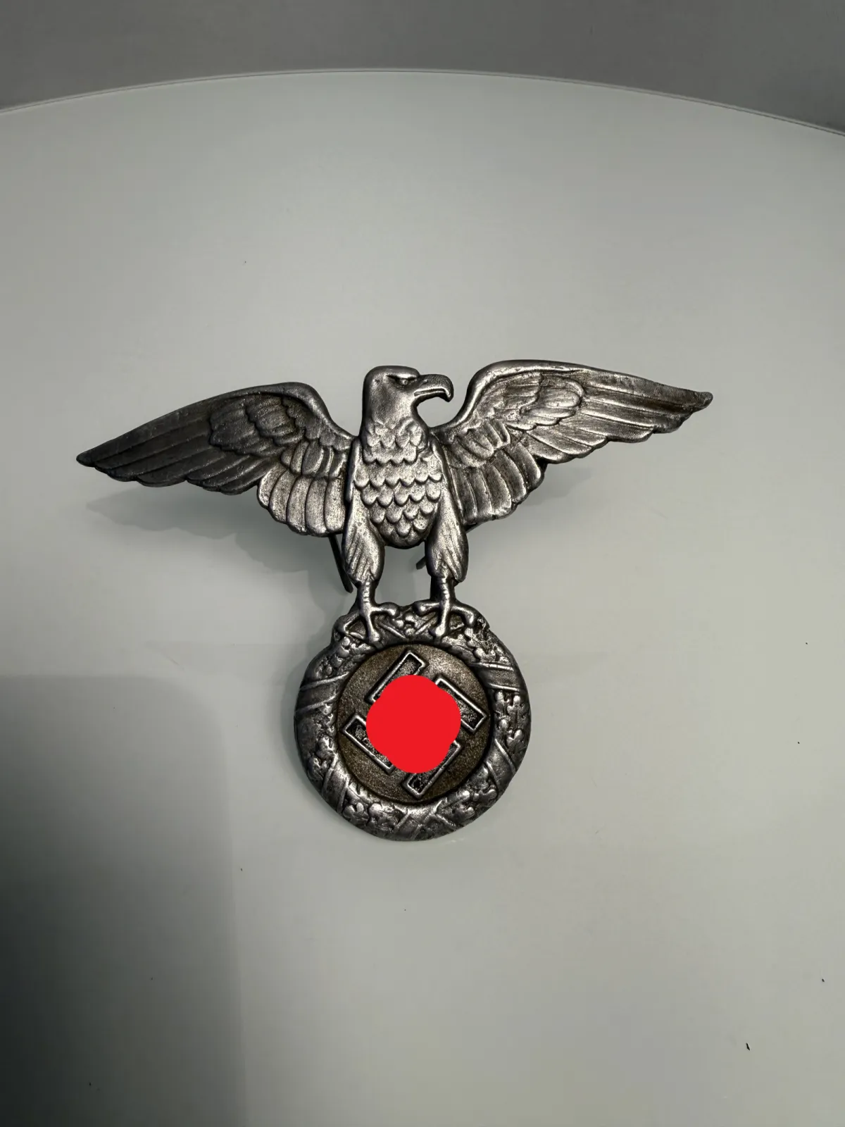 Historyczny emblemat NSKK do hełmu motocyklowego – orzeł metalowy, II wojna światowa / militaria