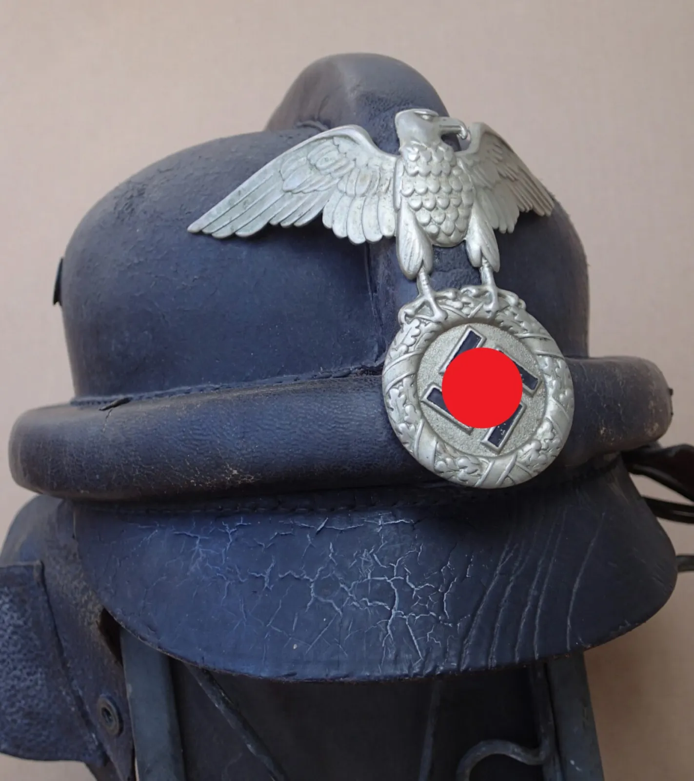 Historyczny emblemat NSKK do hełmu motocyklowego – orzeł metalowy, II wojna światowa / militaria