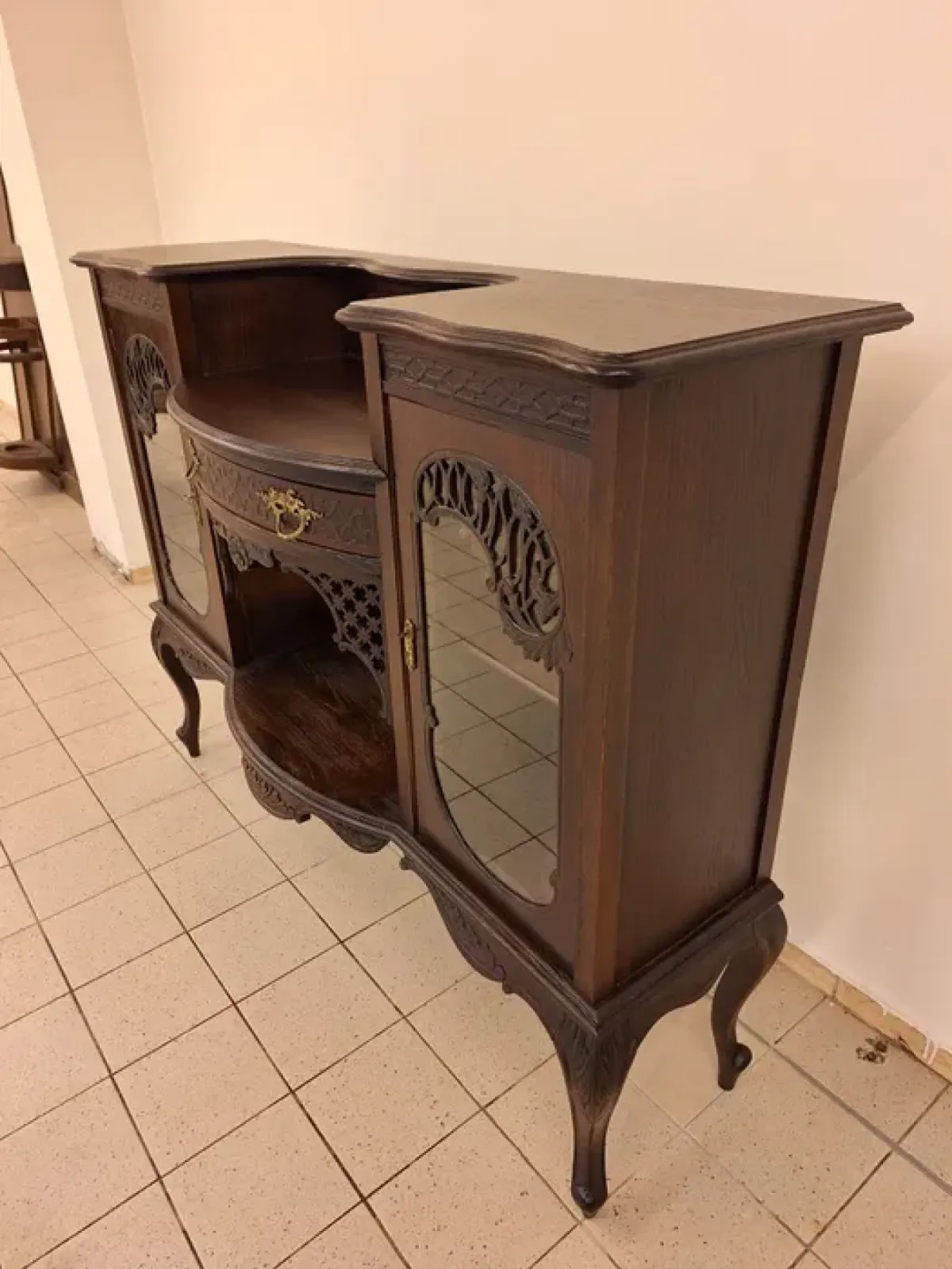 Piękna komoda w stylu ludwikowskim. Dowóz / Wysyłka.
