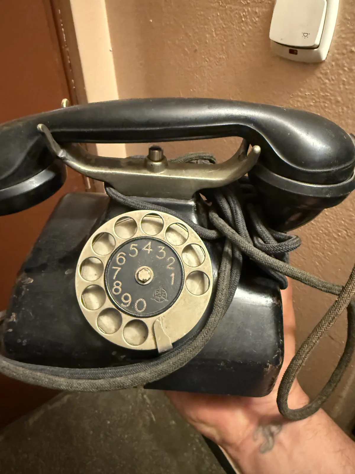 3 stare telefony