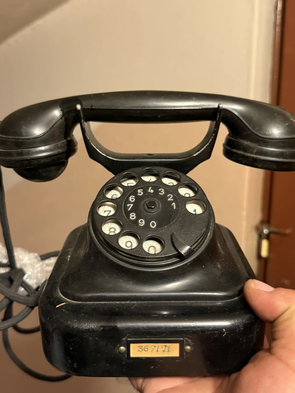 3 stare telefony