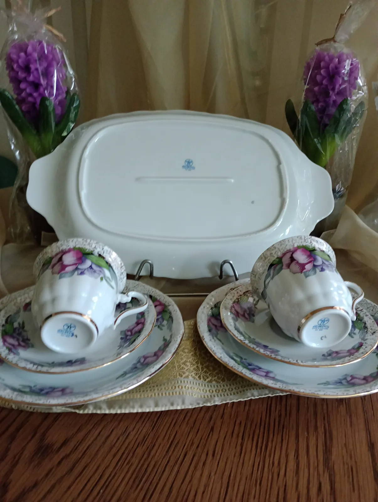 Porcelanowy zestaw deserowy