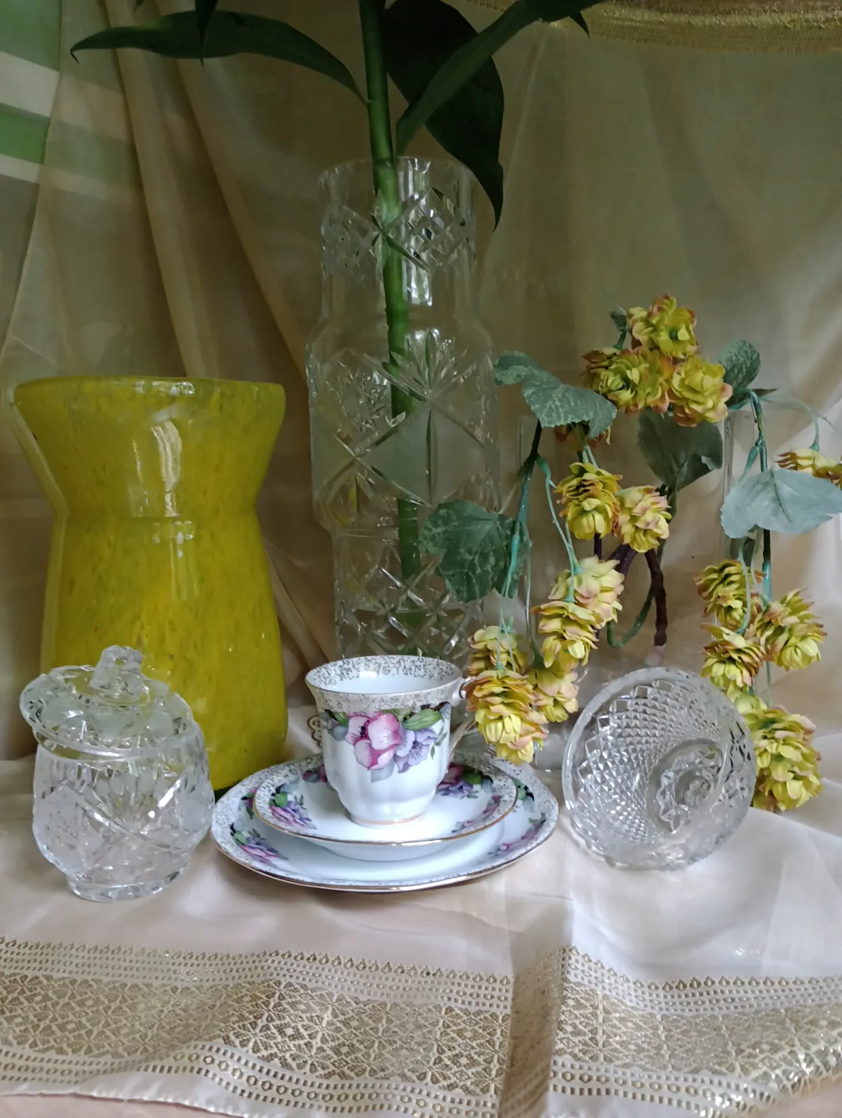 Porcelanowy zestaw deserowy