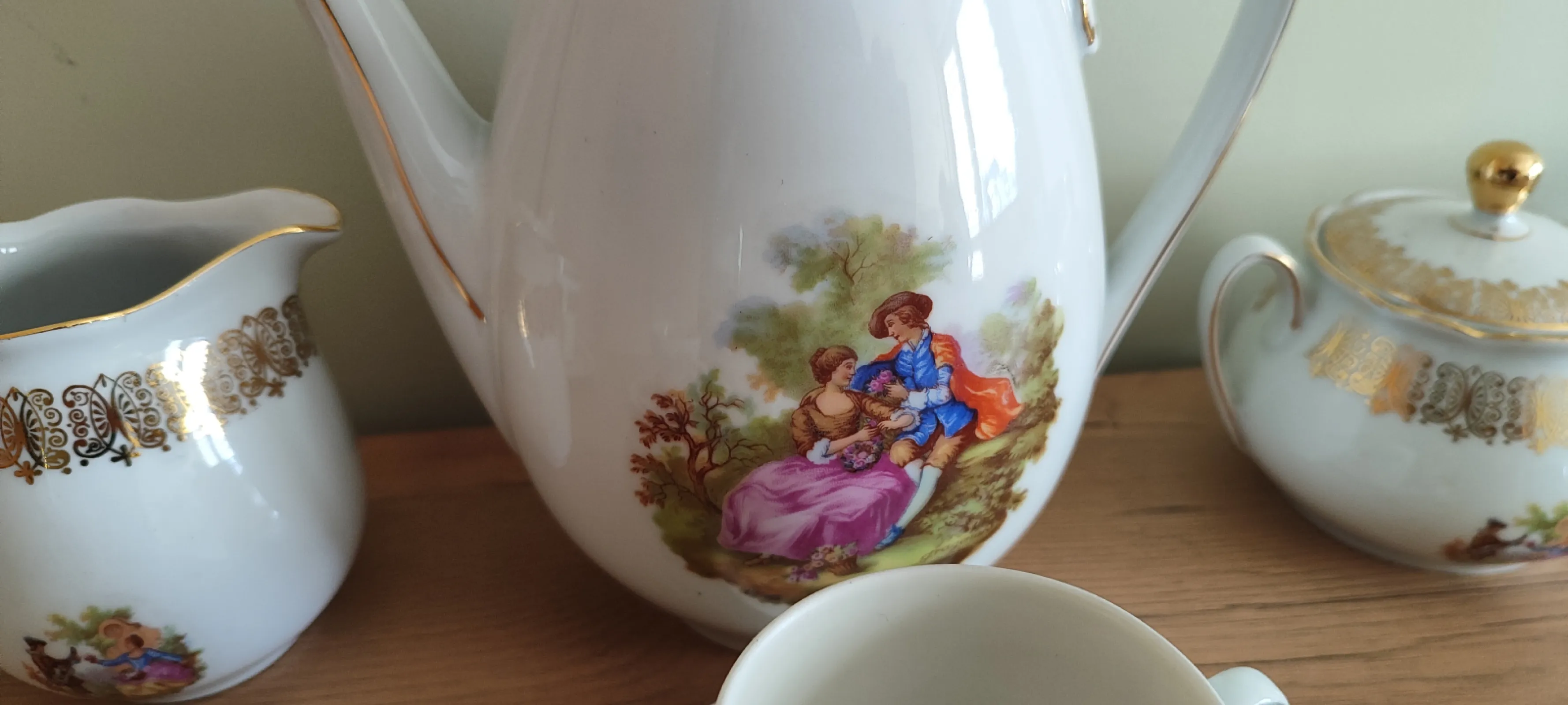 Zestaw porcelanowy do kawy