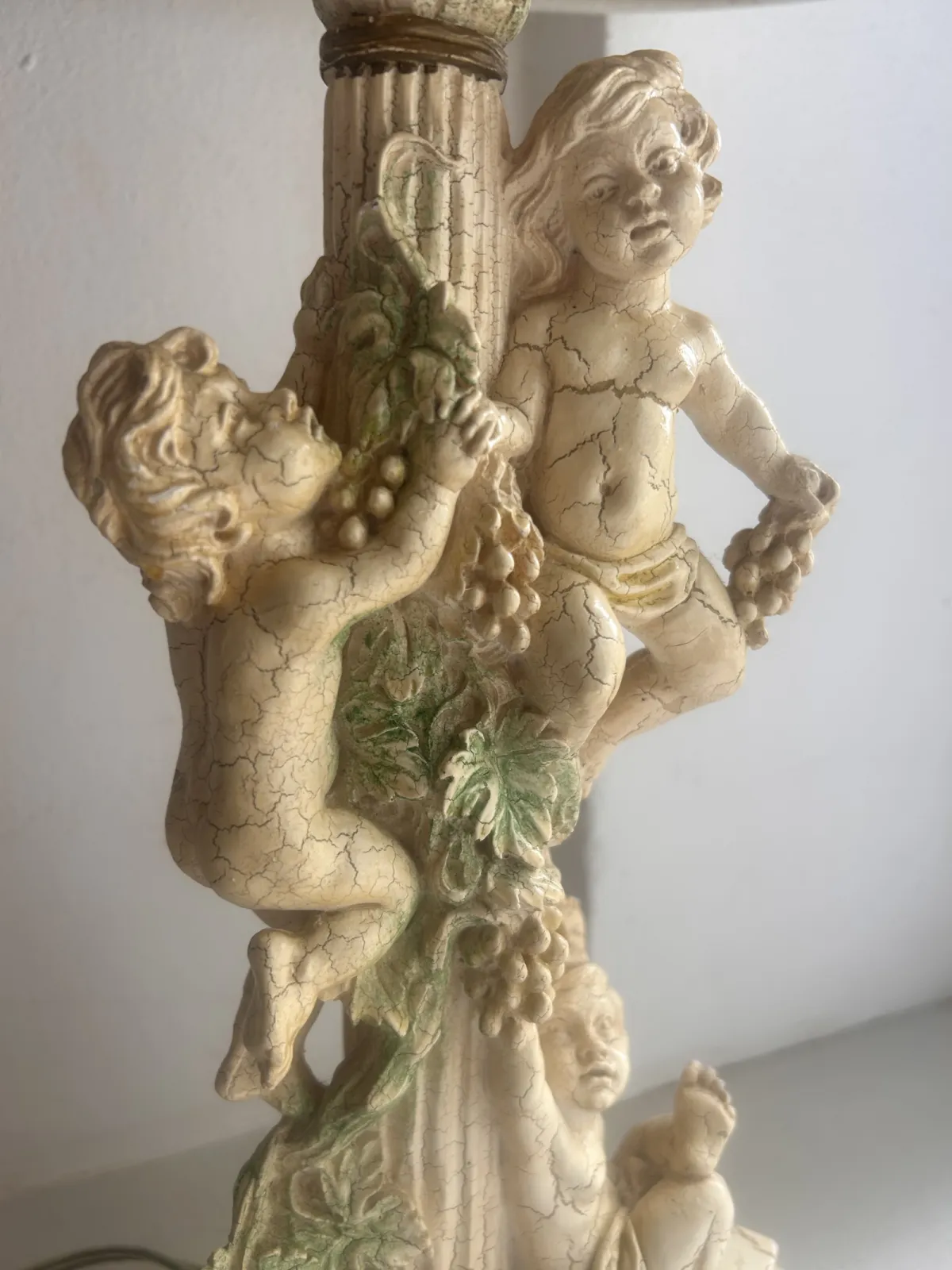 Lampa stołowa