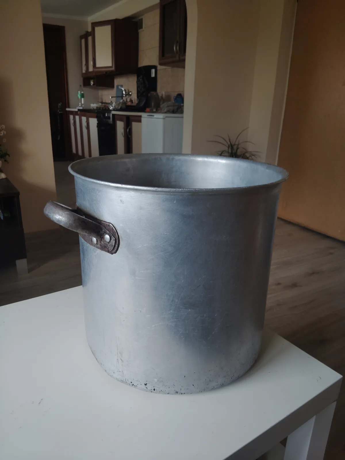 Duży garnek aluminiowy gastronomiczny PRL 35L
