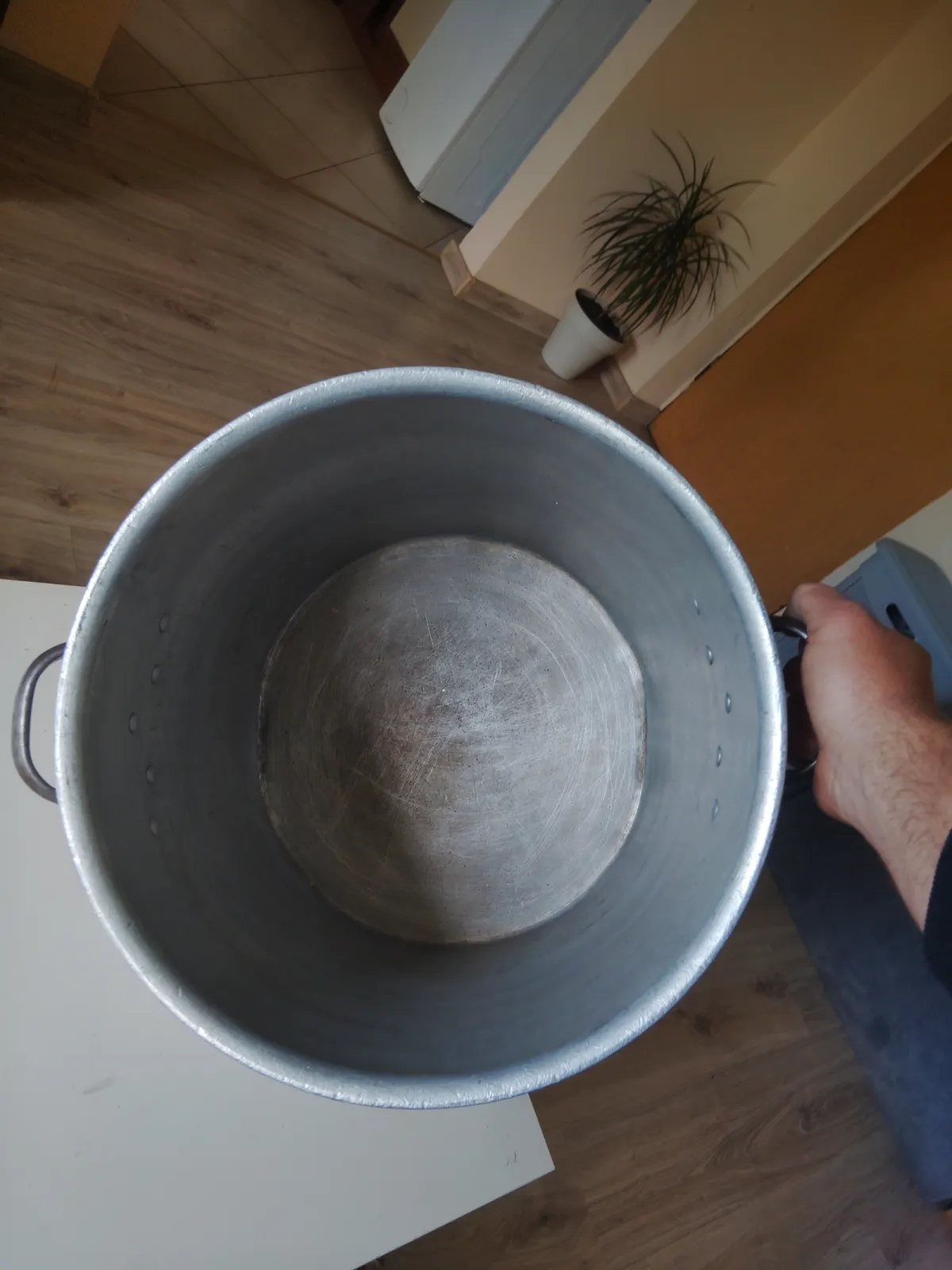 Duży garnek aluminiowy gastronomiczny PRL 35L