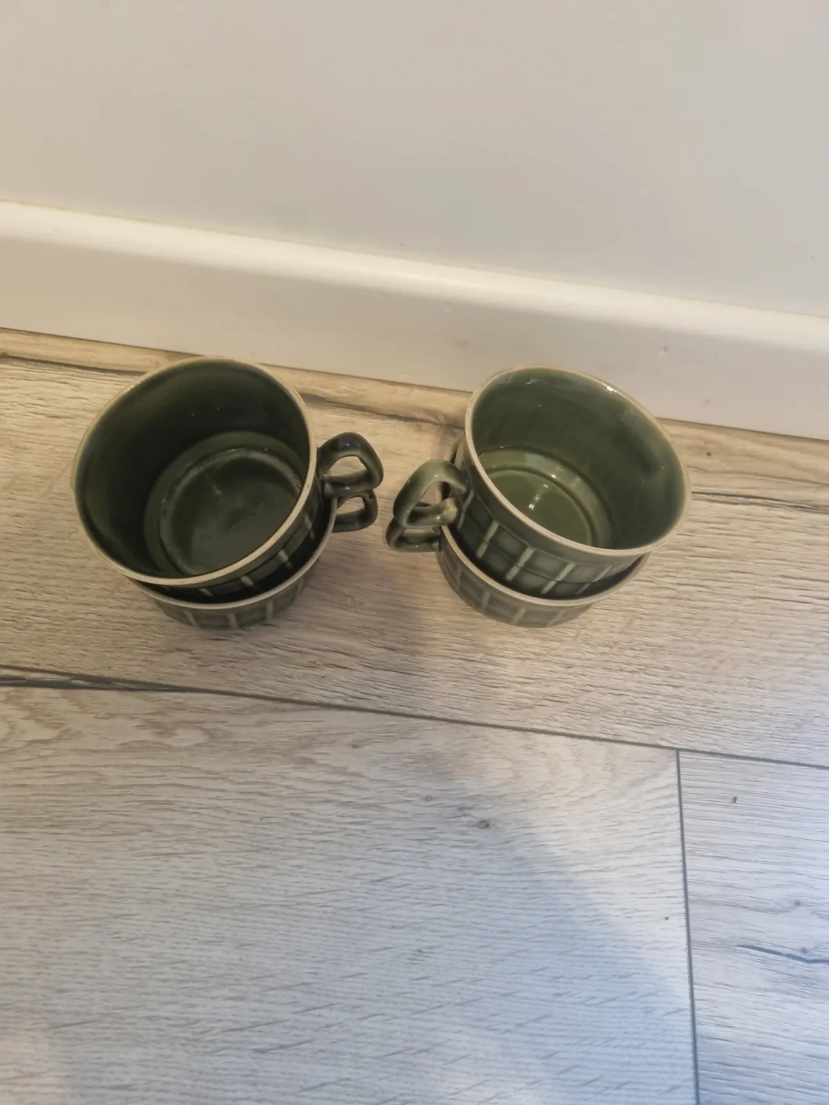 Klasyczna porcelitowa zastawa z Pruszkowa z lat 70. XX wieku.