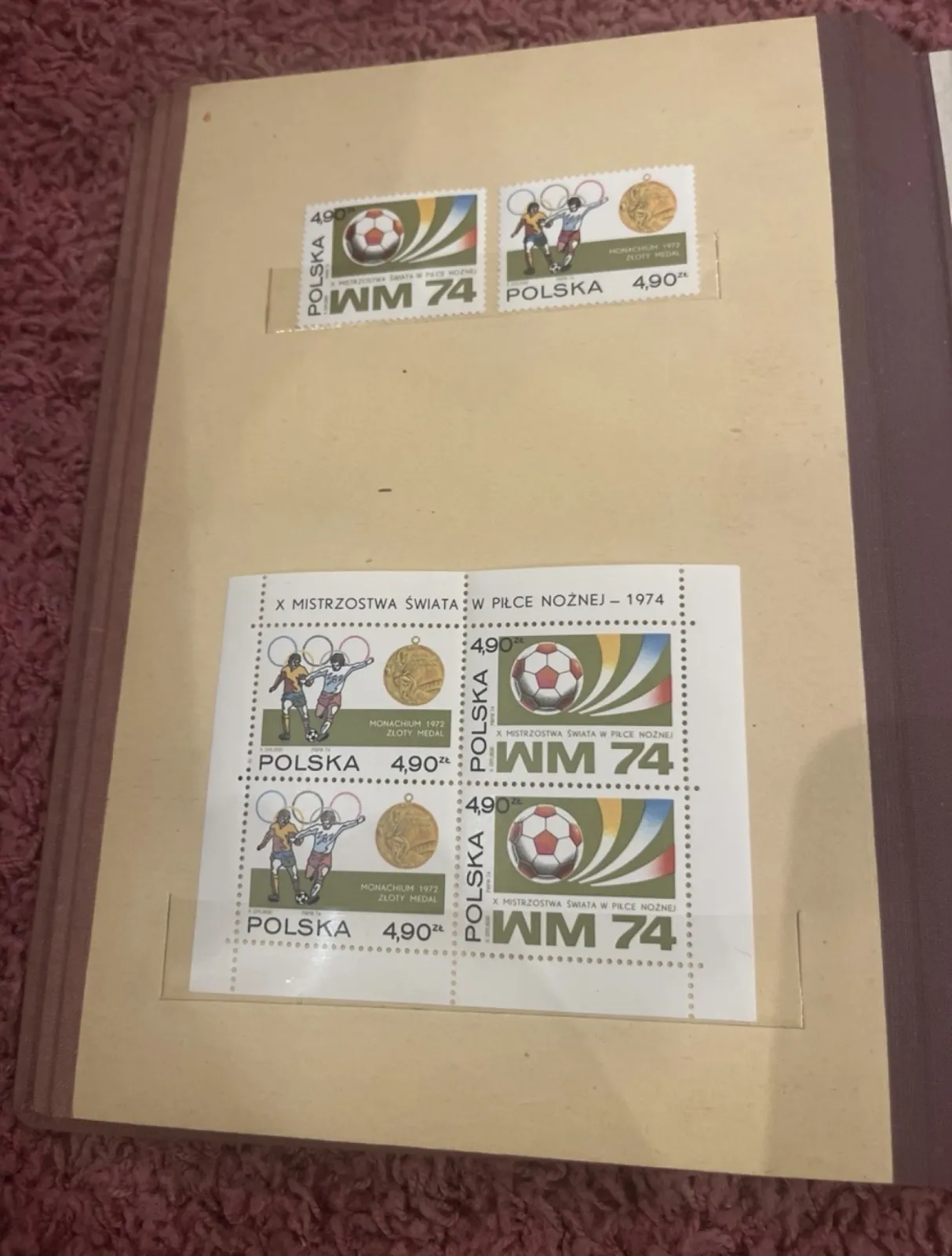 Klaser ze znaczkami pocztowymi – lata 1974–1975 | stan idealny