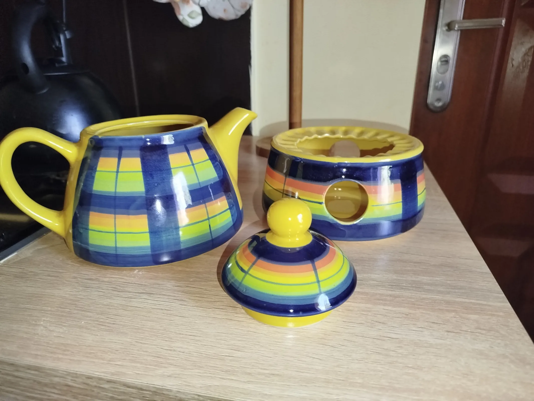 Czajnik z podgrzewaczem ceramiczny