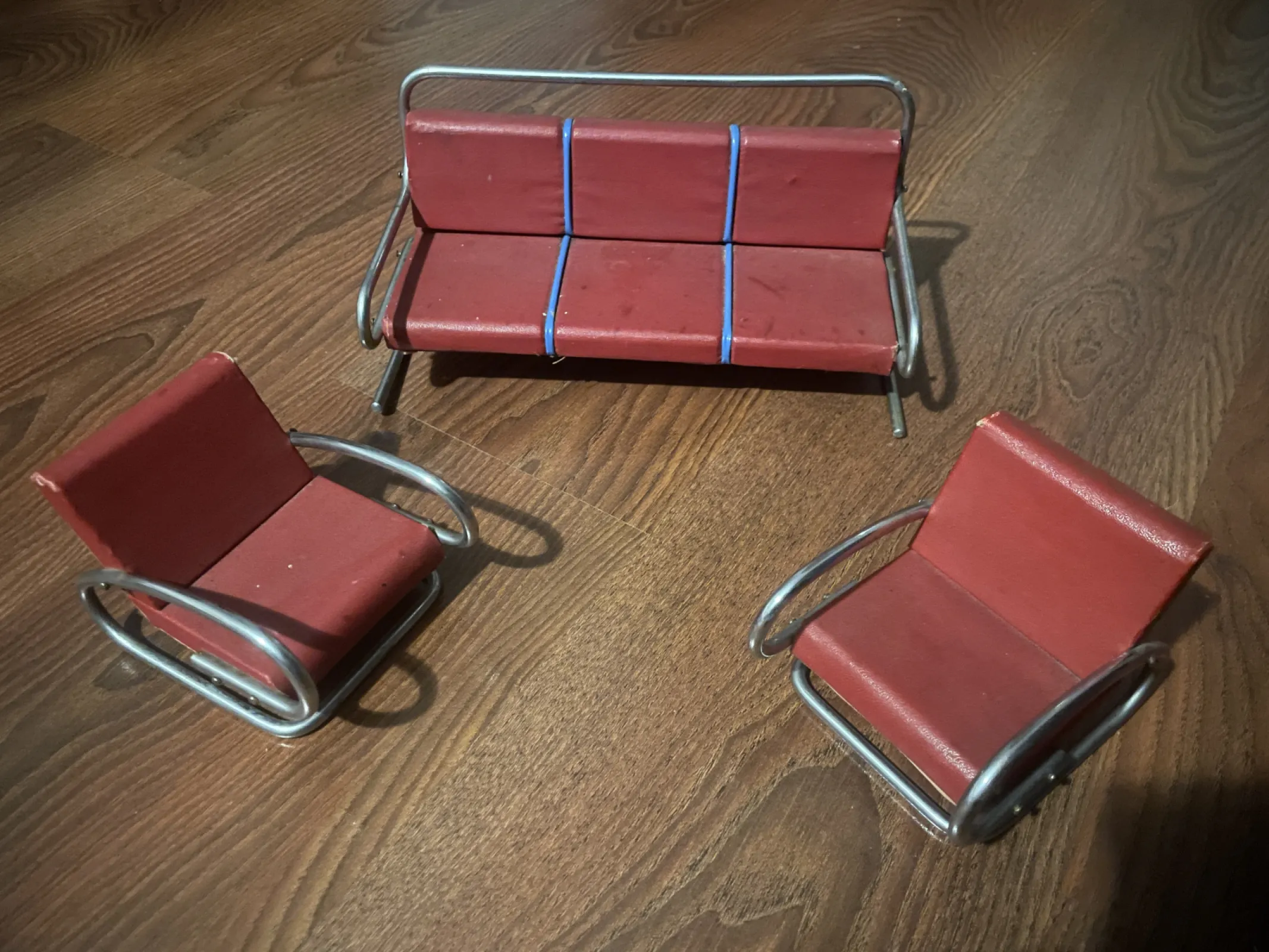 Mini mebelki Halabala