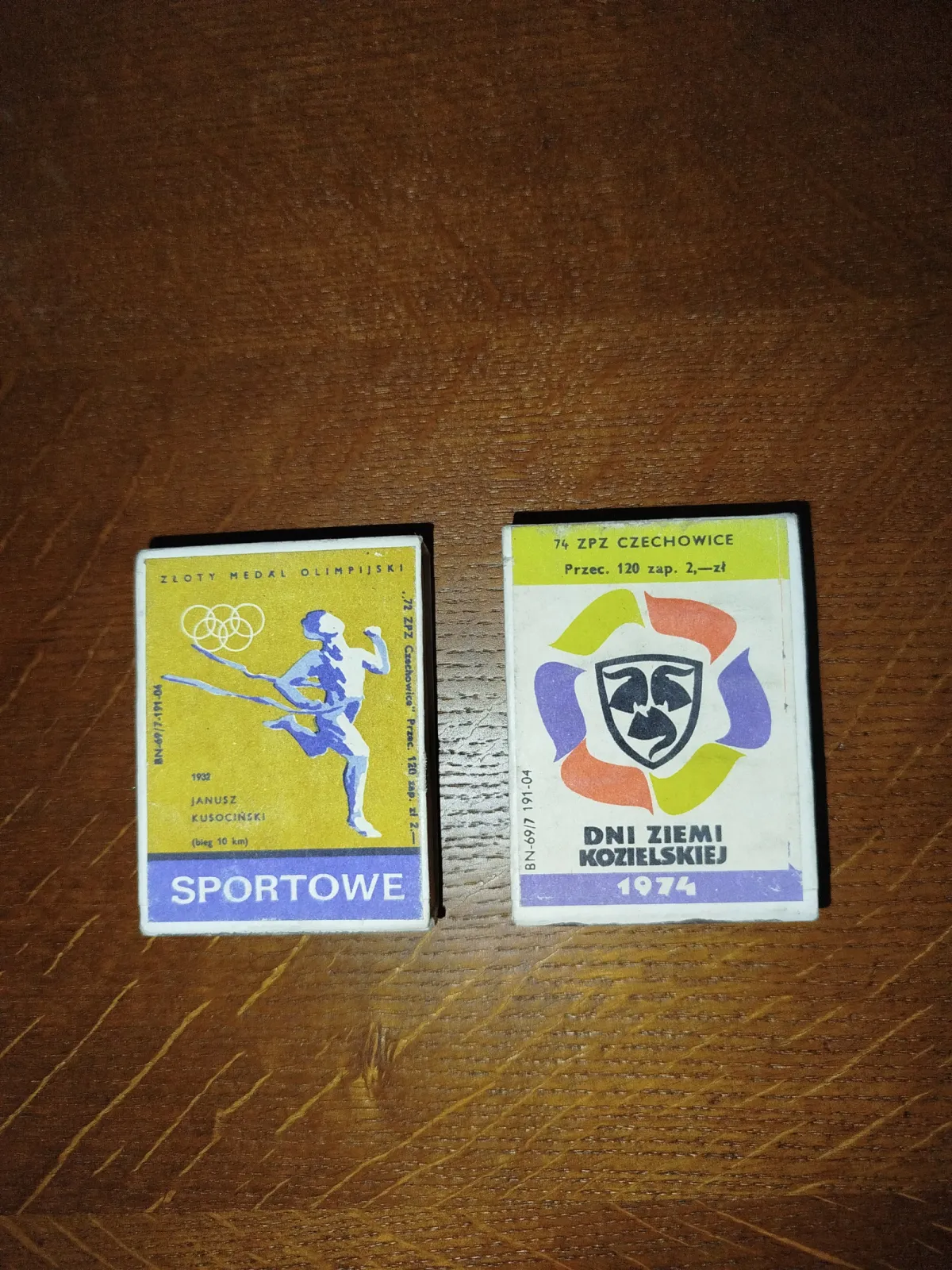 Kolekcjonerskie duże pudełka zapałek z PRL z 1974 roku, 2 sztuki