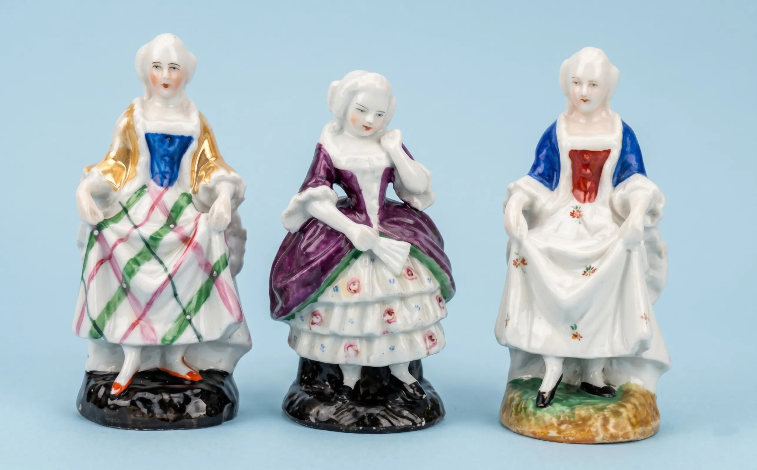 Zestaw 3 Antycznych Figurek Porcelanowych – Turyngia XIX/XX w.