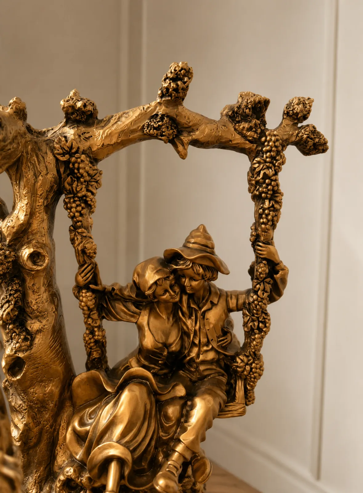 Duży zegar figuralny Adler - para na huśtawce - vintage - 75-76 cm