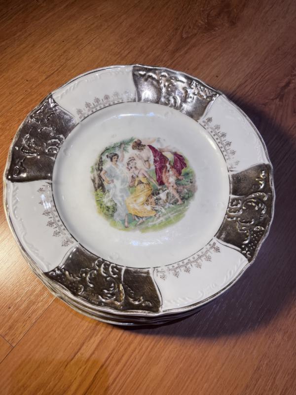 Zestaw 4 talerzy dekoracyjnych vintage, porcelana, złocenia, styl klasyczny