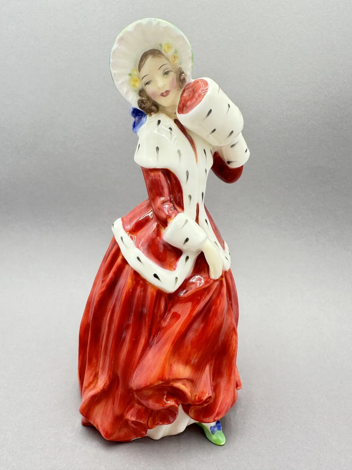 Dama Royal Doulton Christmas Morn HN 1992